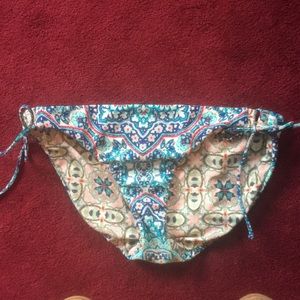 Reversible bikini bottom! Size m.